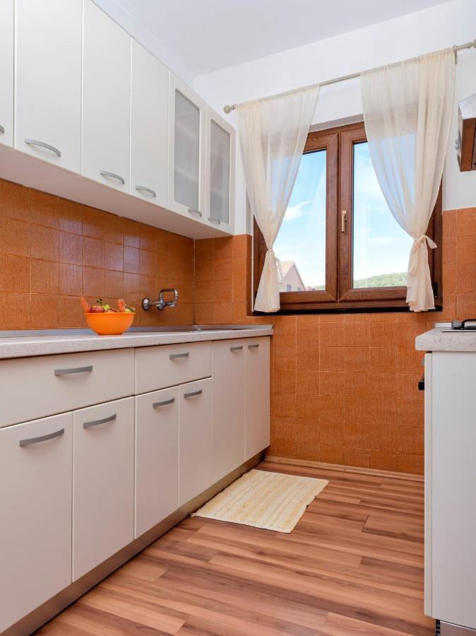 Apartments Draganic Jelsa  Exterior foto