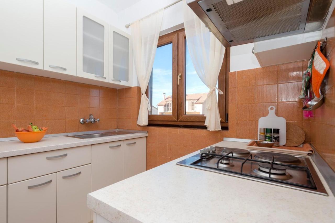 Apartments Draganic Jelsa  Exterior foto