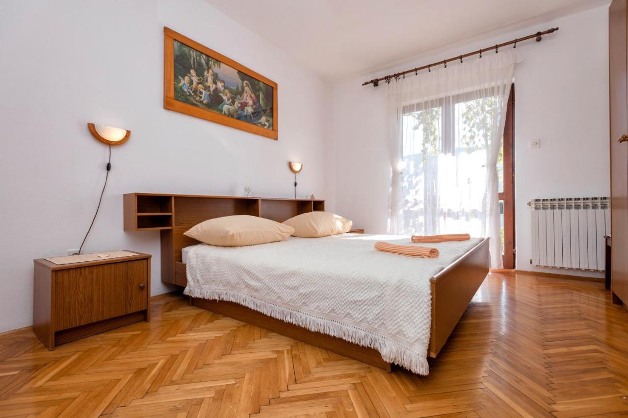 Apartments Draganic Jelsa  Exterior foto